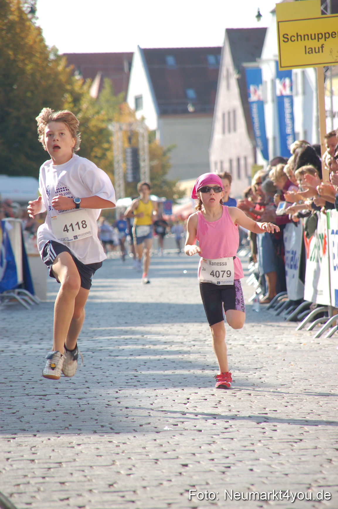 0008 Zieleinlauf Rathaus Neumarkt 160907