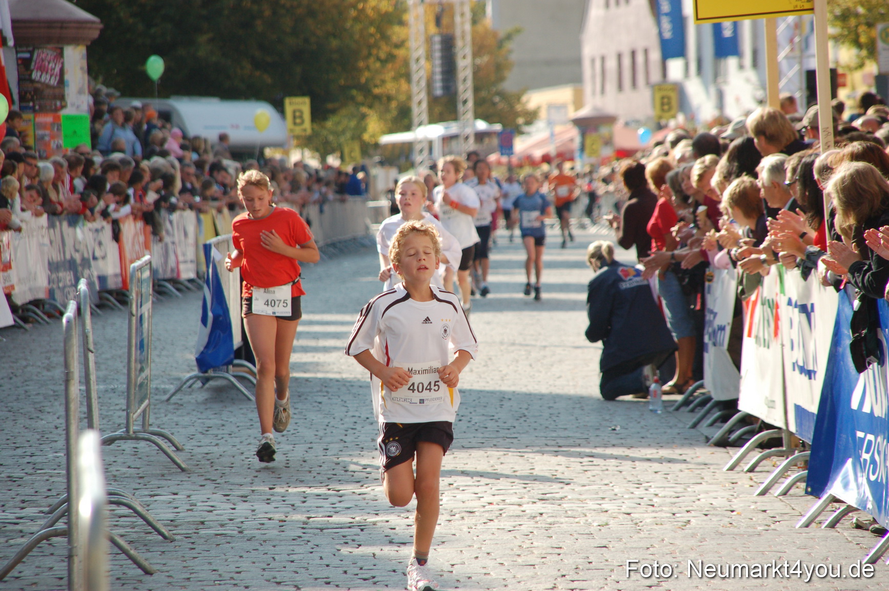 0014 Zieleinlauf Rathaus Neumarkt 160907