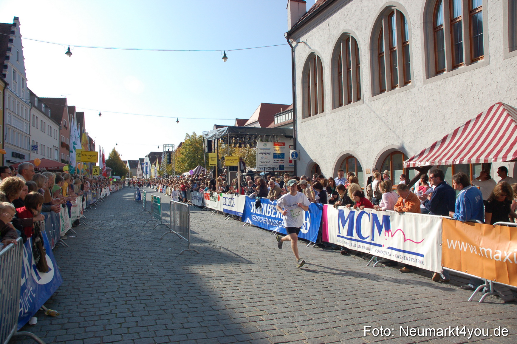 0020 Zieleinlauf Rathaus Neumarkt 160907