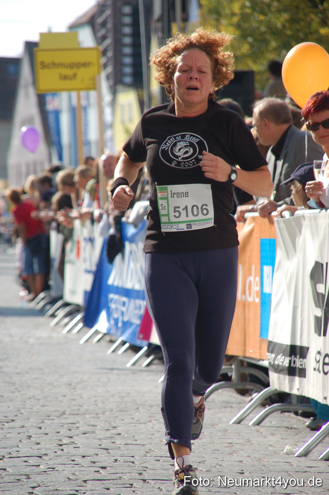 0026 Zieleinlauf Rathaus Neumarkt 160907