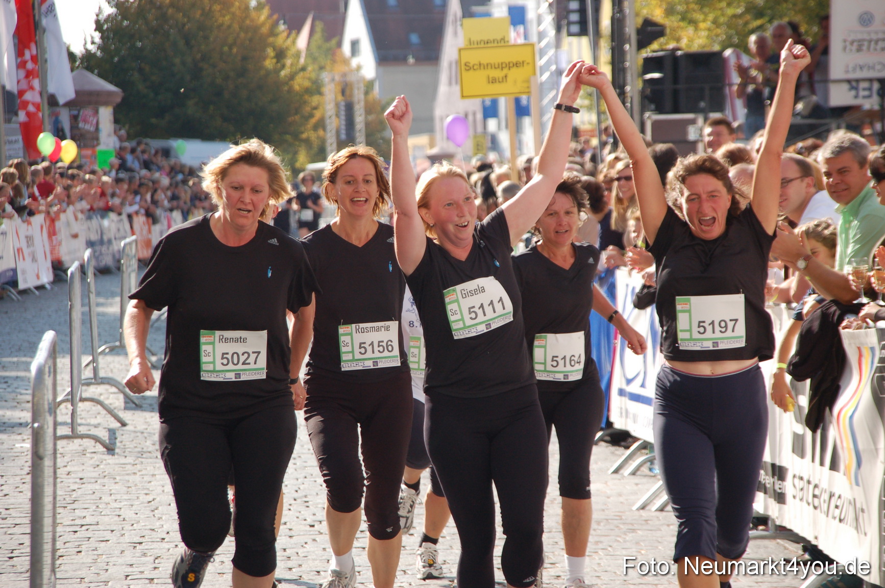 0029 Zieleinlauf Rathaus Neumarkt 160907