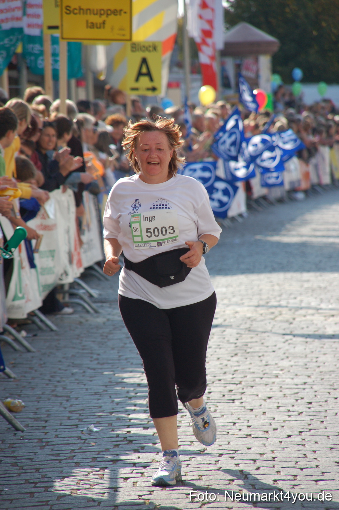 0038 Zieleinlauf Rathaus Neumarkt 160907