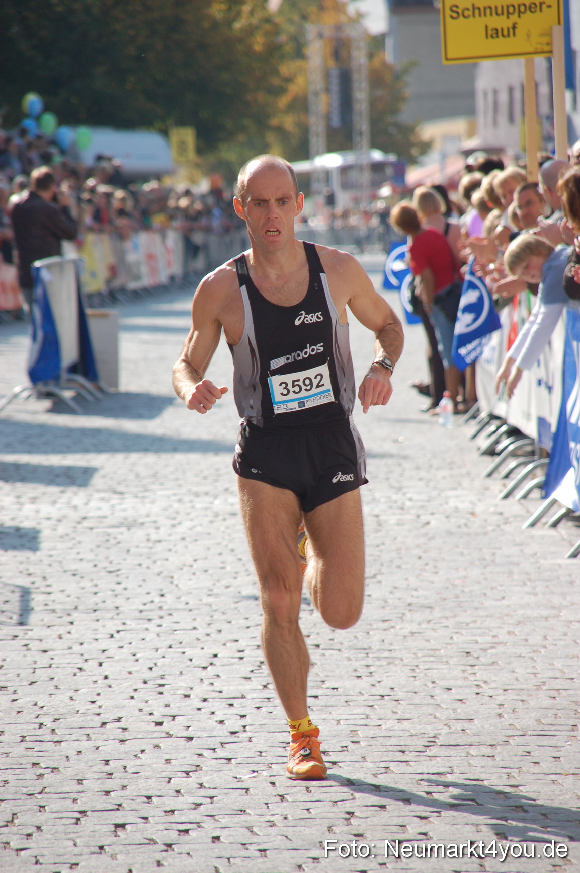 0043 Zieleinlauf Rathaus Neumarkt 160907
