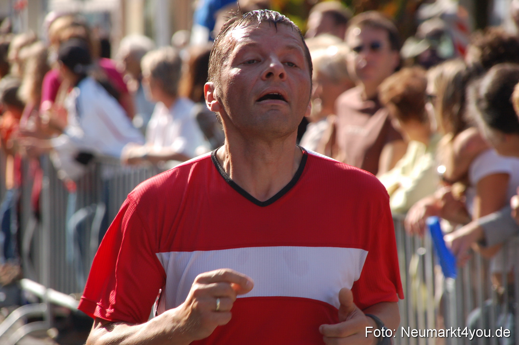 0068 Zieleinlauf Rathaus Neumarkt 160907