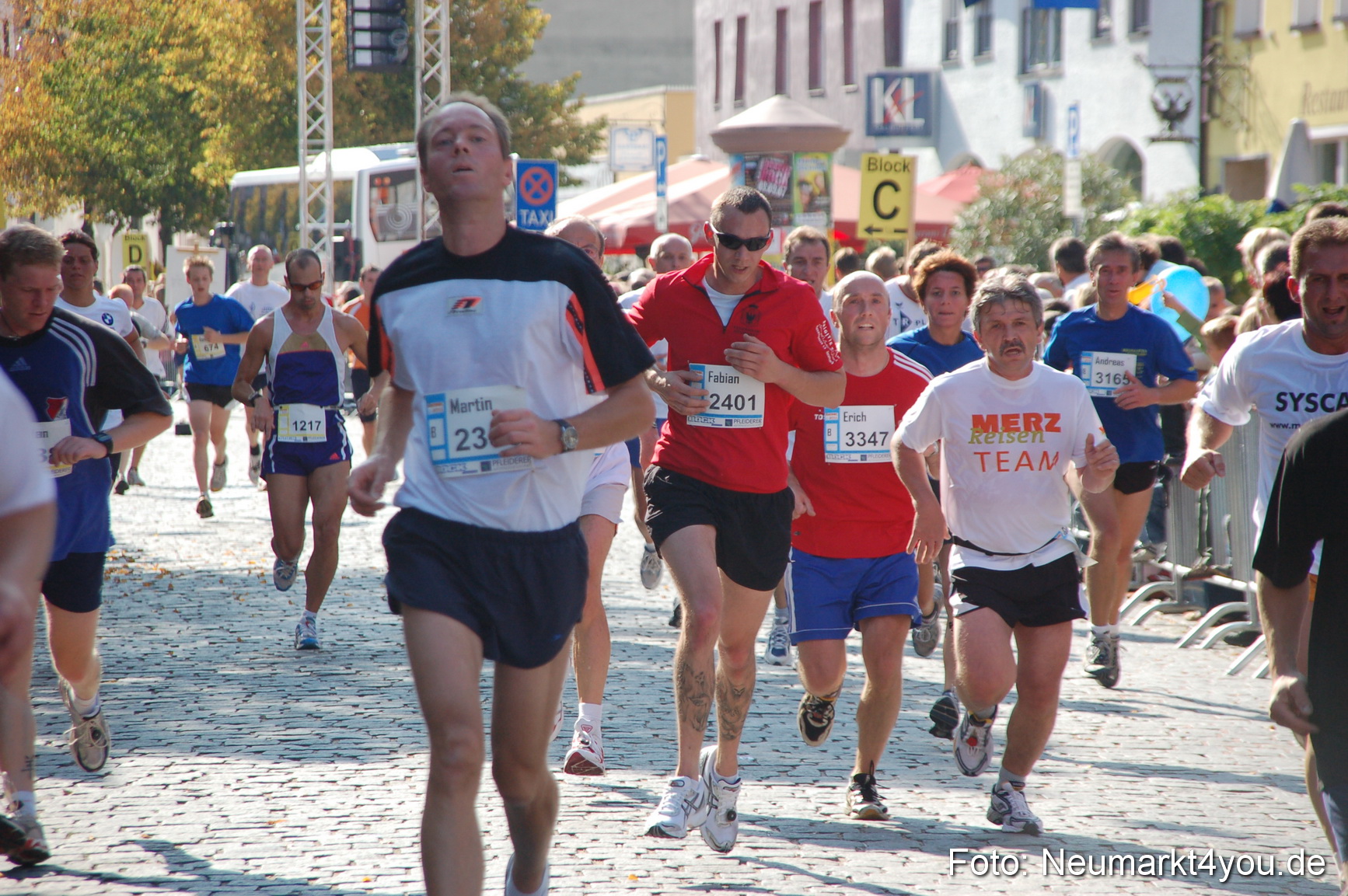 0069 Zieleinlauf Rathaus Neumarkt 160907