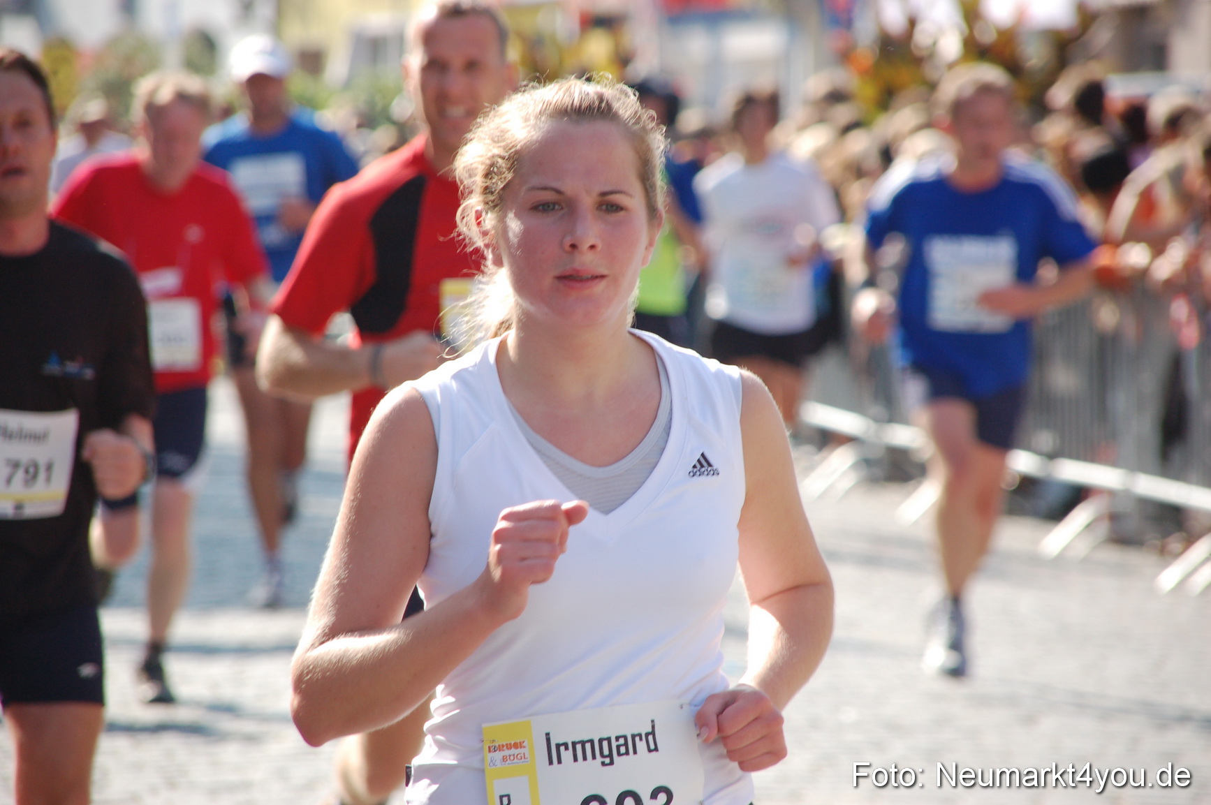 0078 Zieleinlauf Rathaus Neumarkt 160907