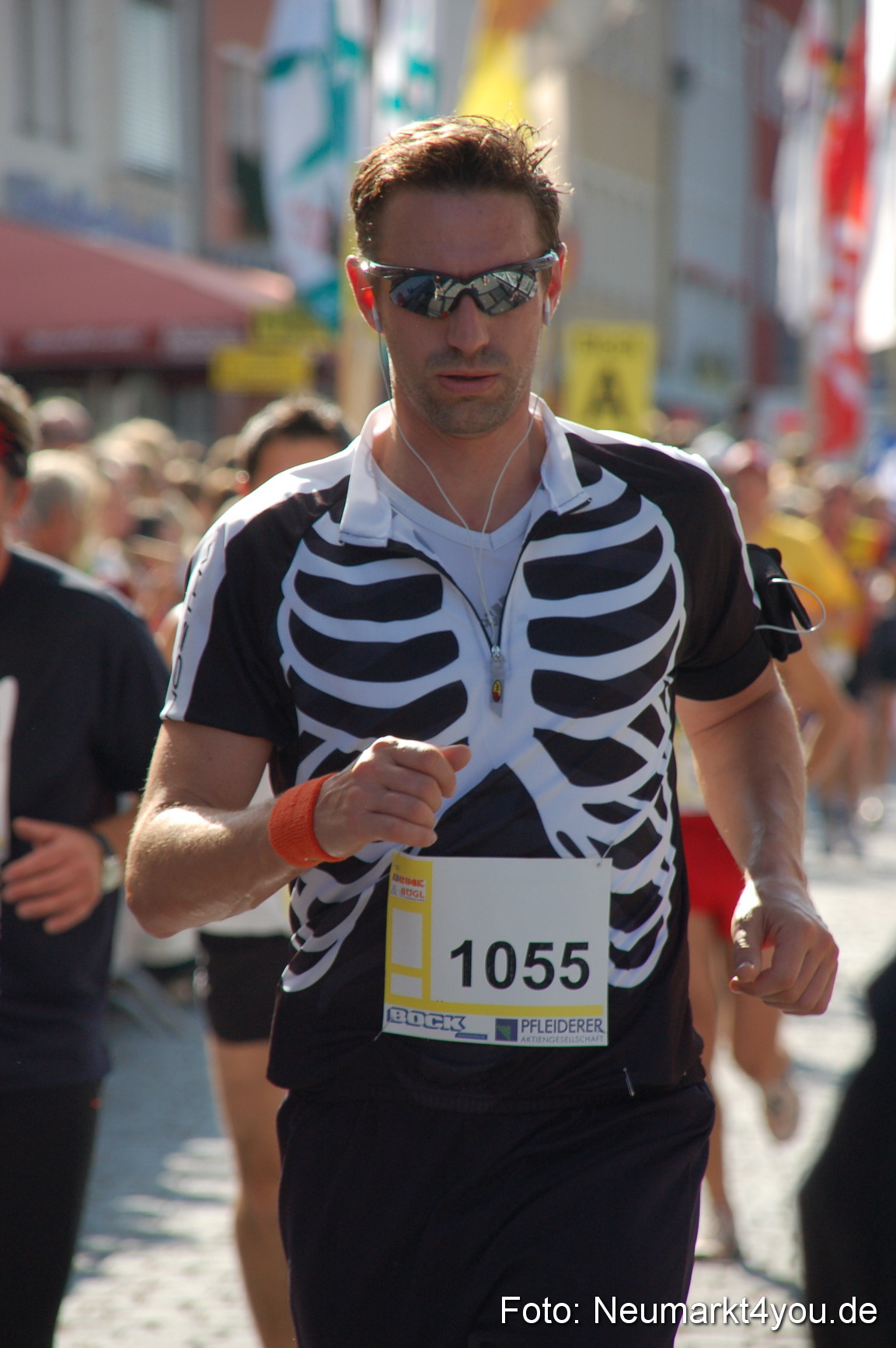 0083 Zieleinlauf Rathaus Neumarkt 160907