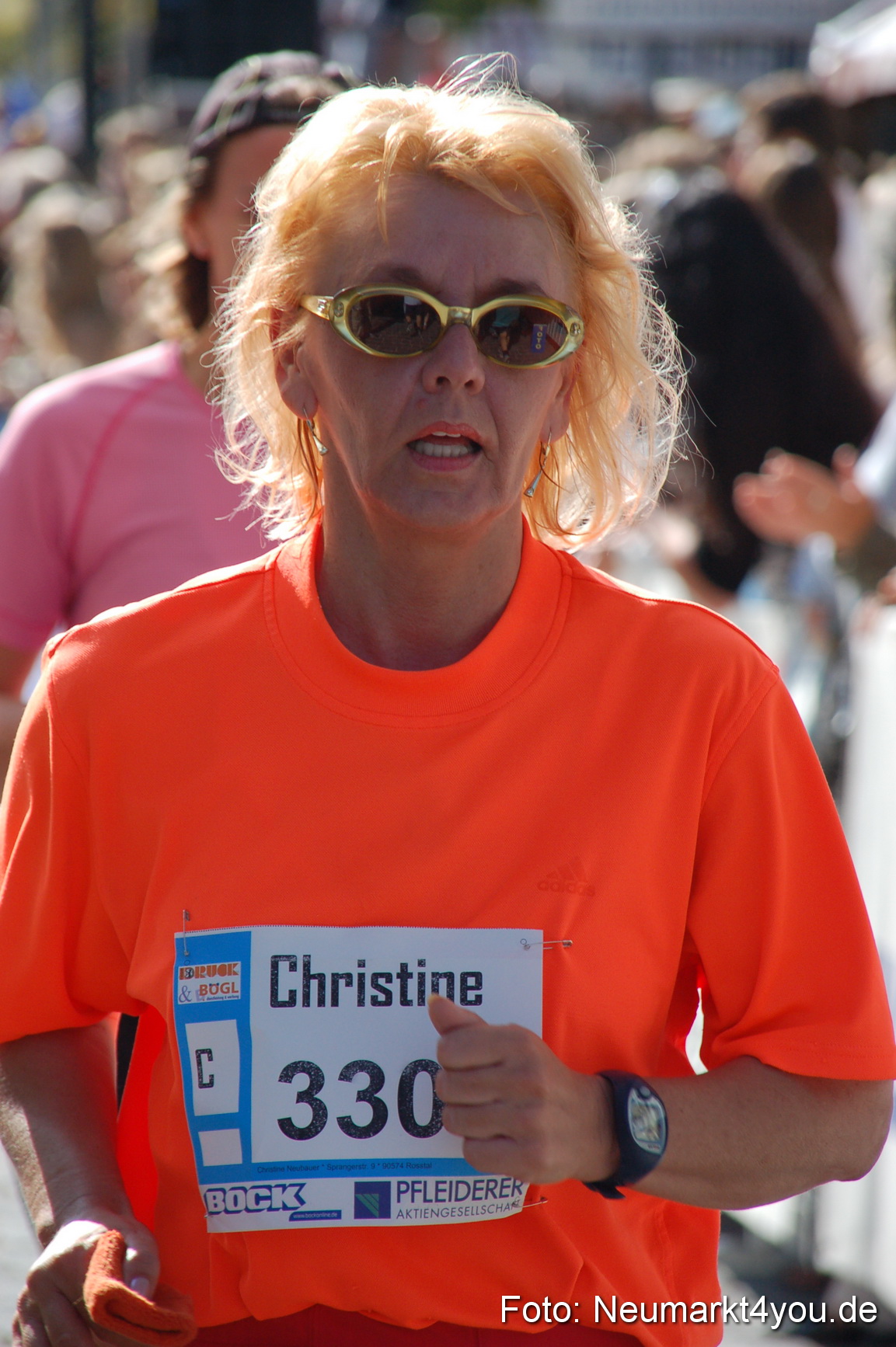 0094 Zieleinlauf Rathaus Neumarkt 160907