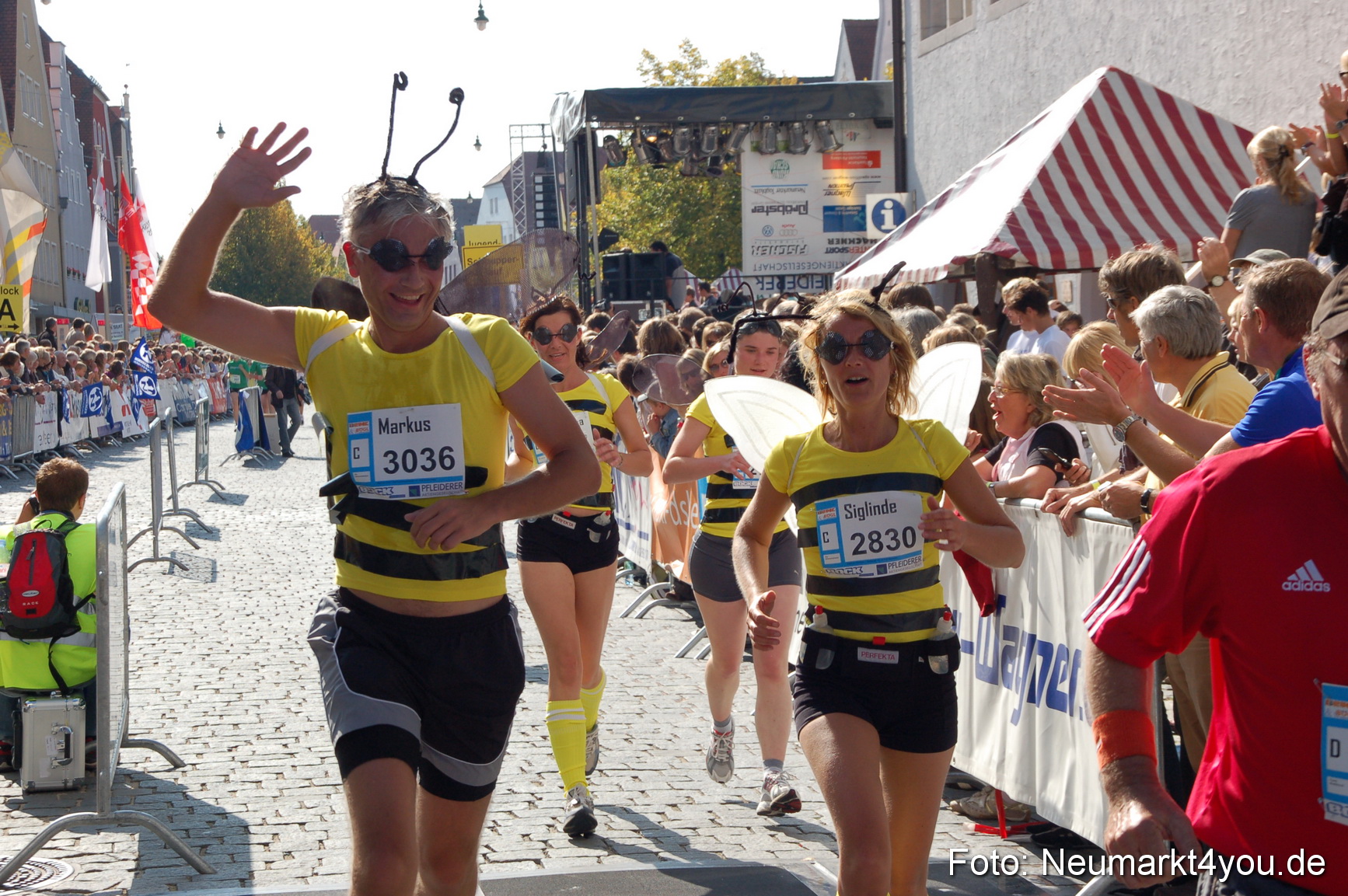 0111 Zieleinlauf Rathaus Neumarkt 160907
