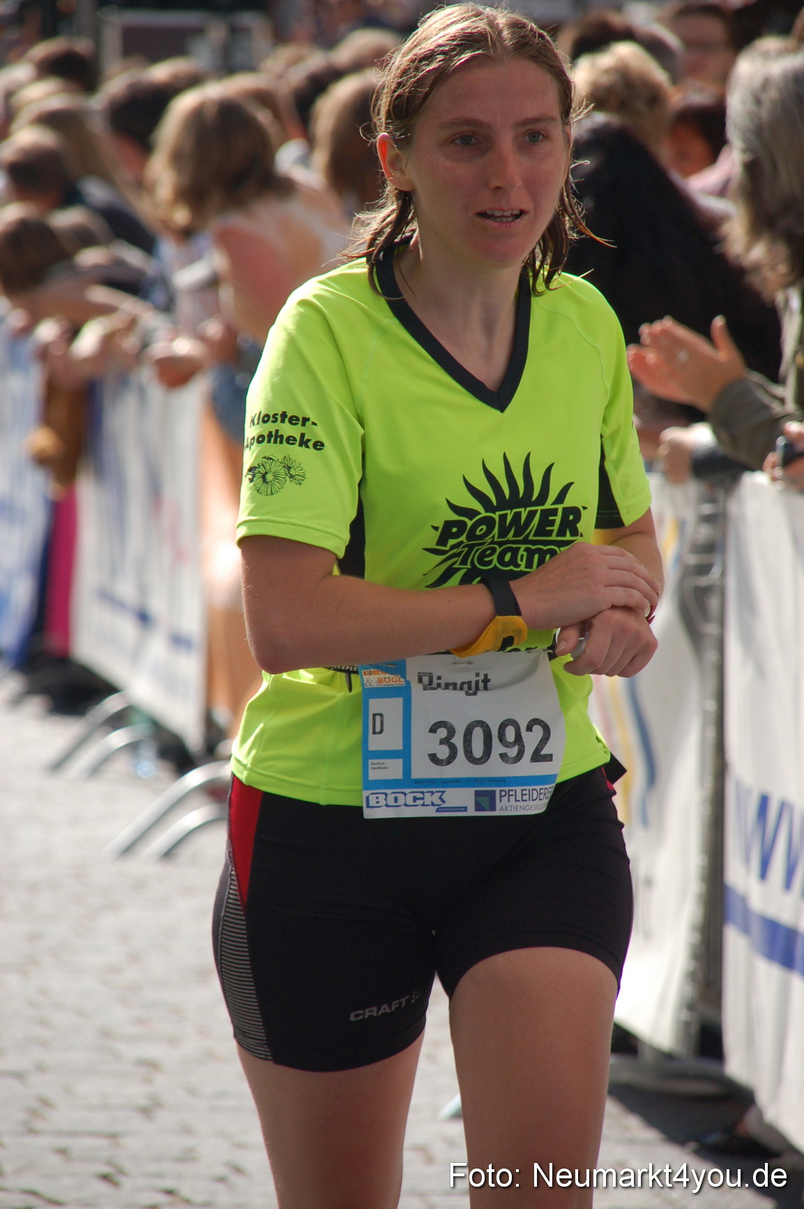 0112 Zieleinlauf Rathaus Neumarkt 160907