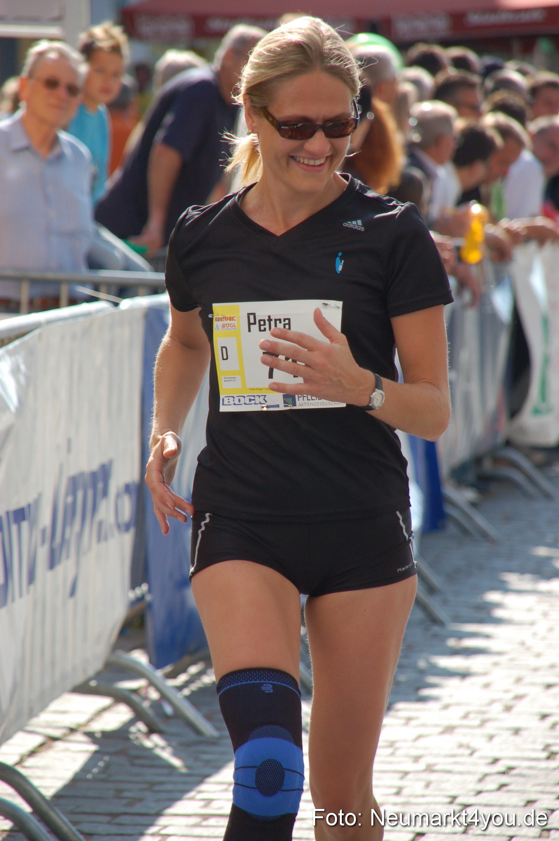 0114 Zieleinlauf Rathaus Neumarkt 160907