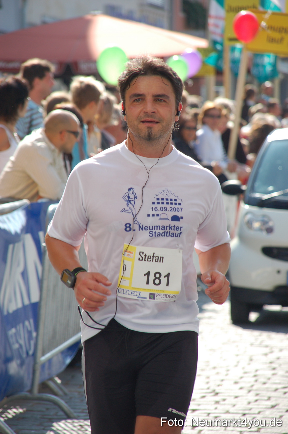 0119 Zieleinlauf Rathaus Neumarkt 160907