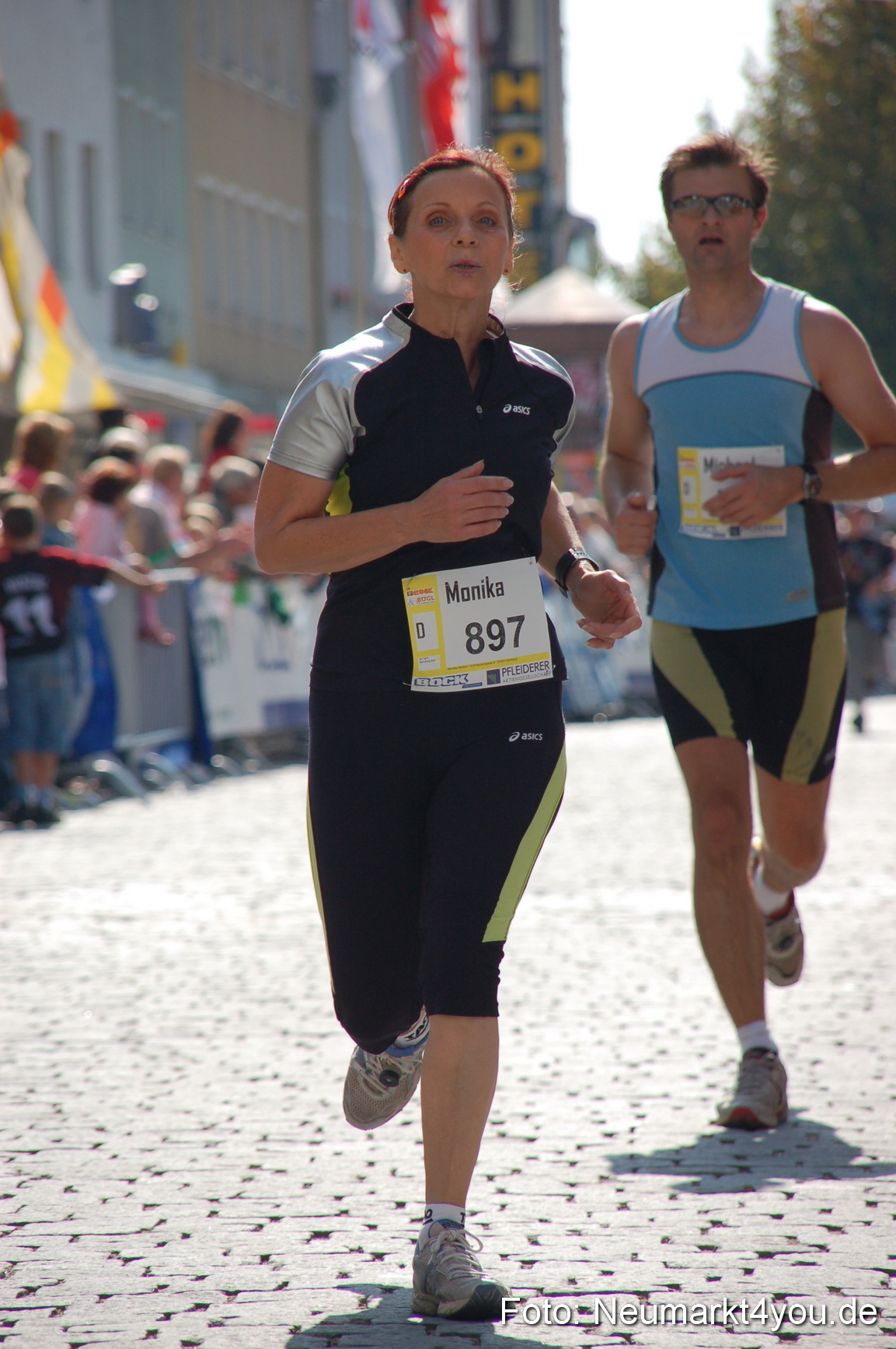 0151 Zieleinlauf Rathaus Neumarkt 160907
