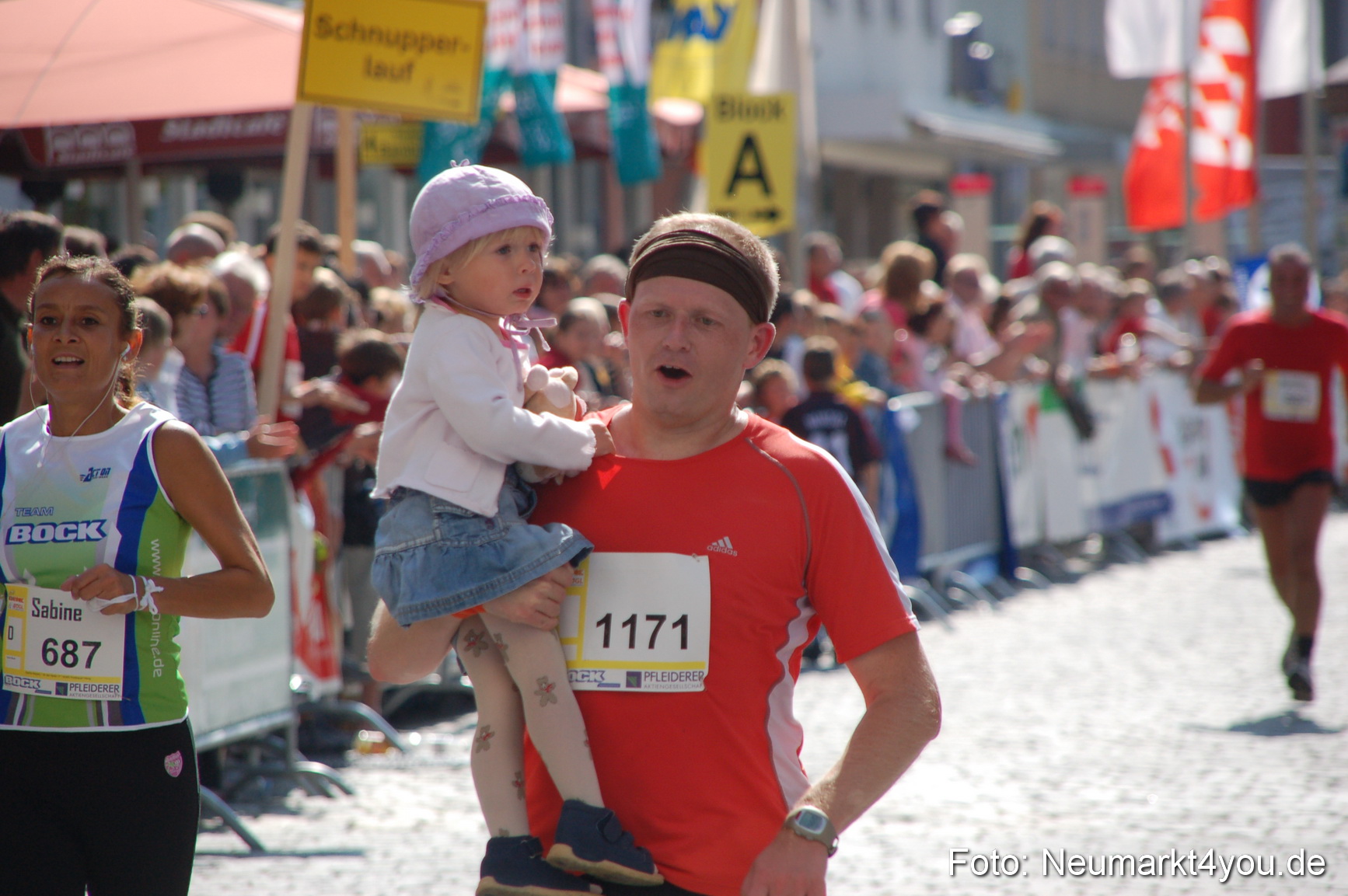 0156 Zieleinlauf Rathaus Neumarkt 160907
