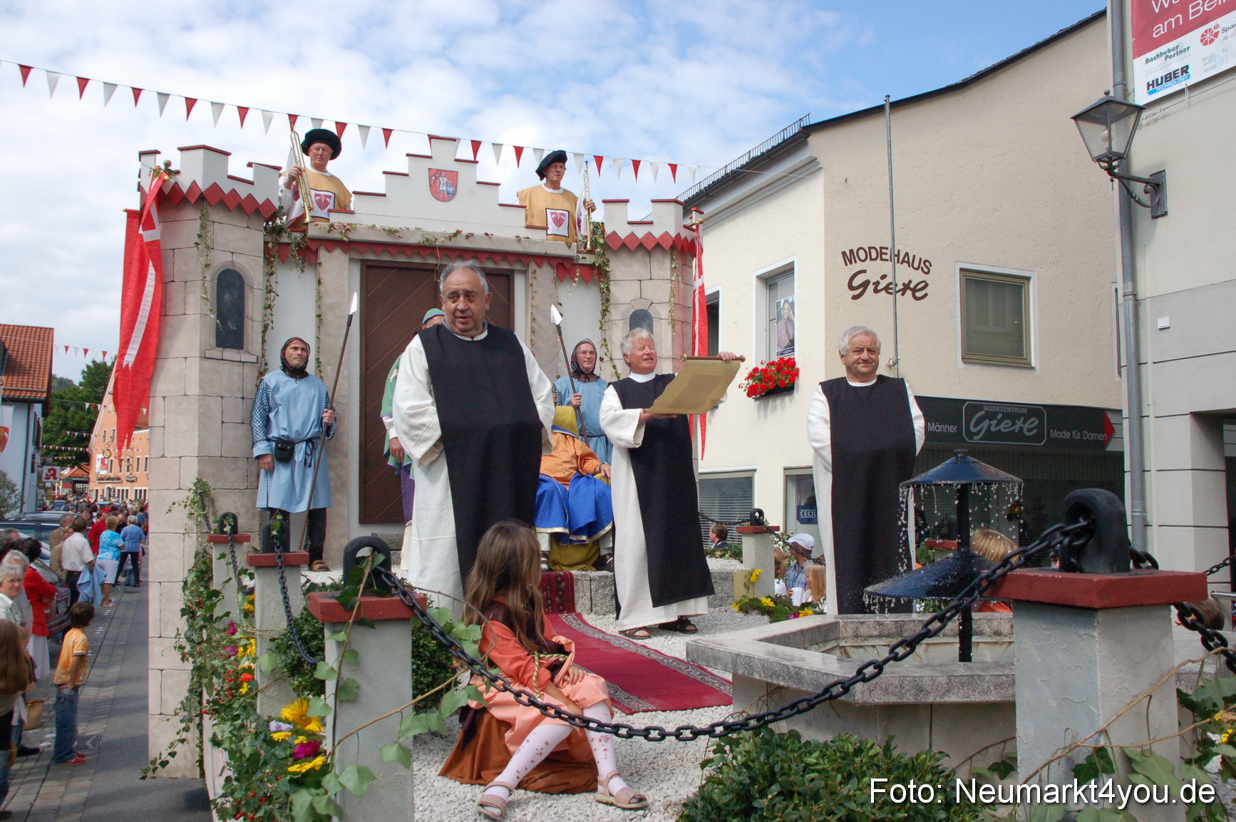 0100 Volksfestzug Beilngries 020907