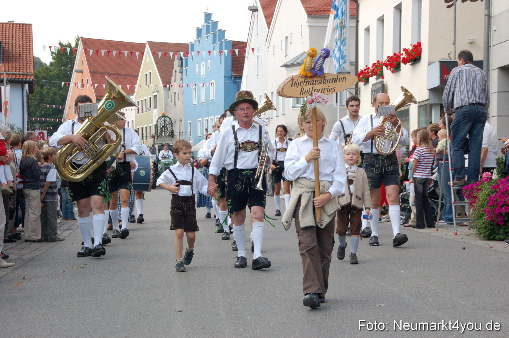 0259 Volksfestzug Beilngries 020907