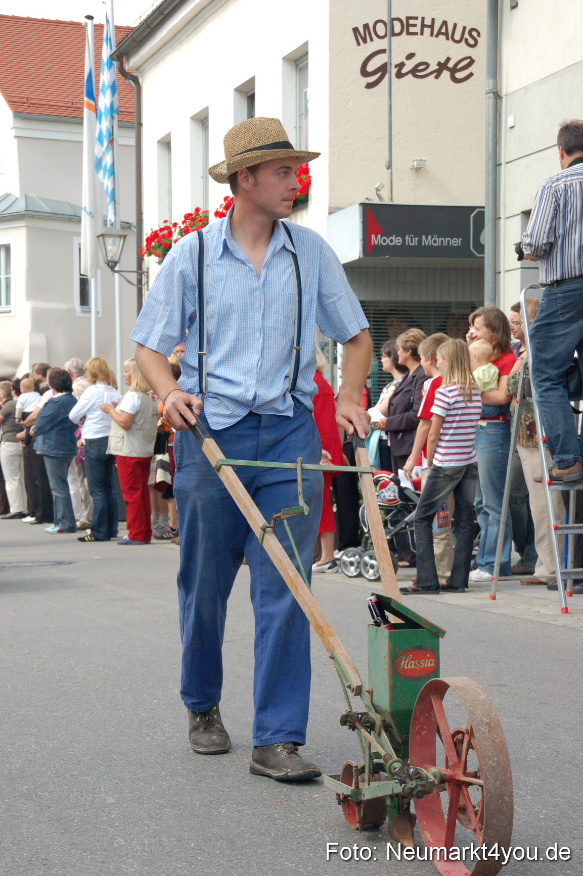 0274 Volksfestzug Beilngries 020907