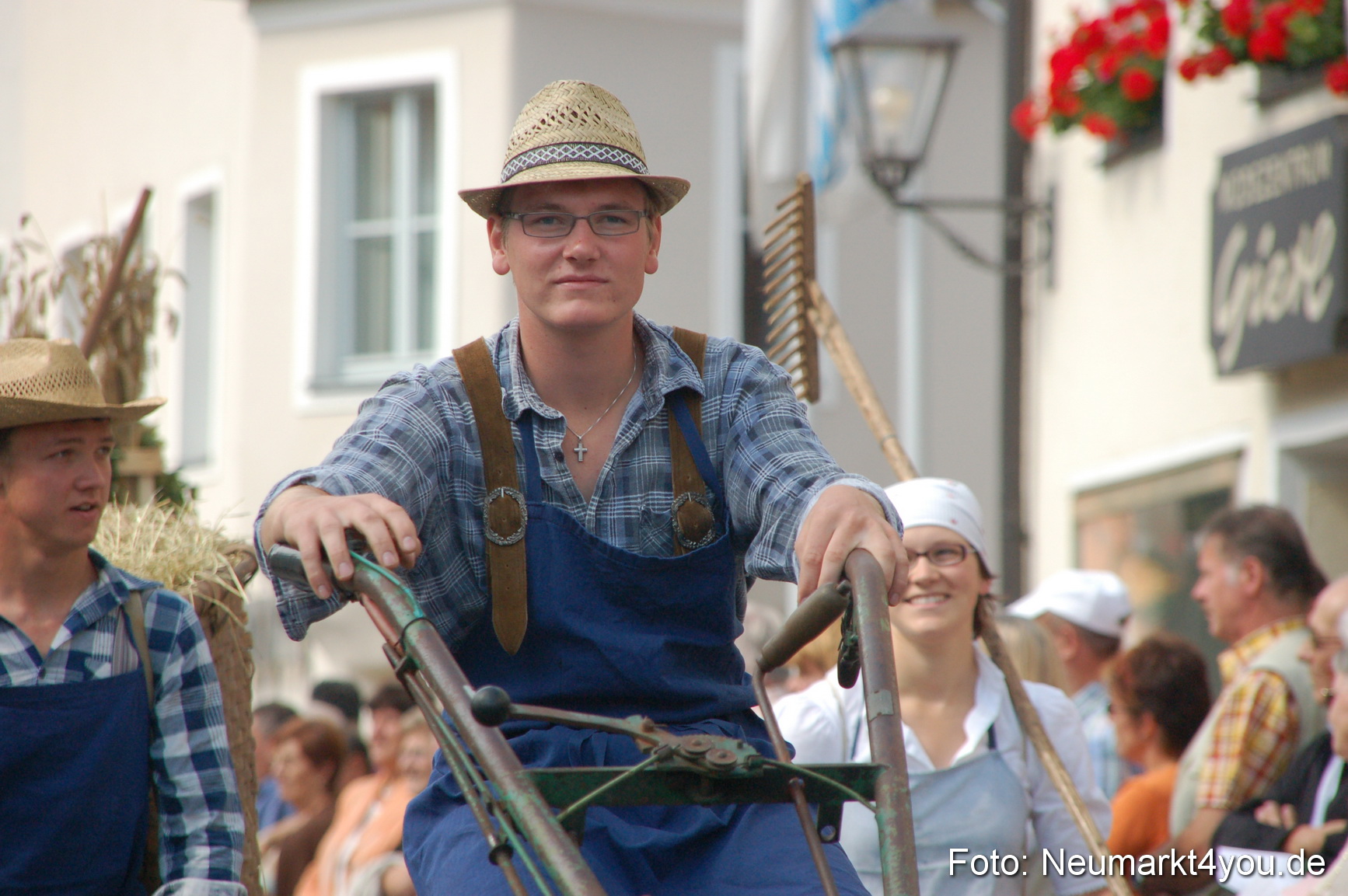 0276 Volksfestzug Beilngries 020907