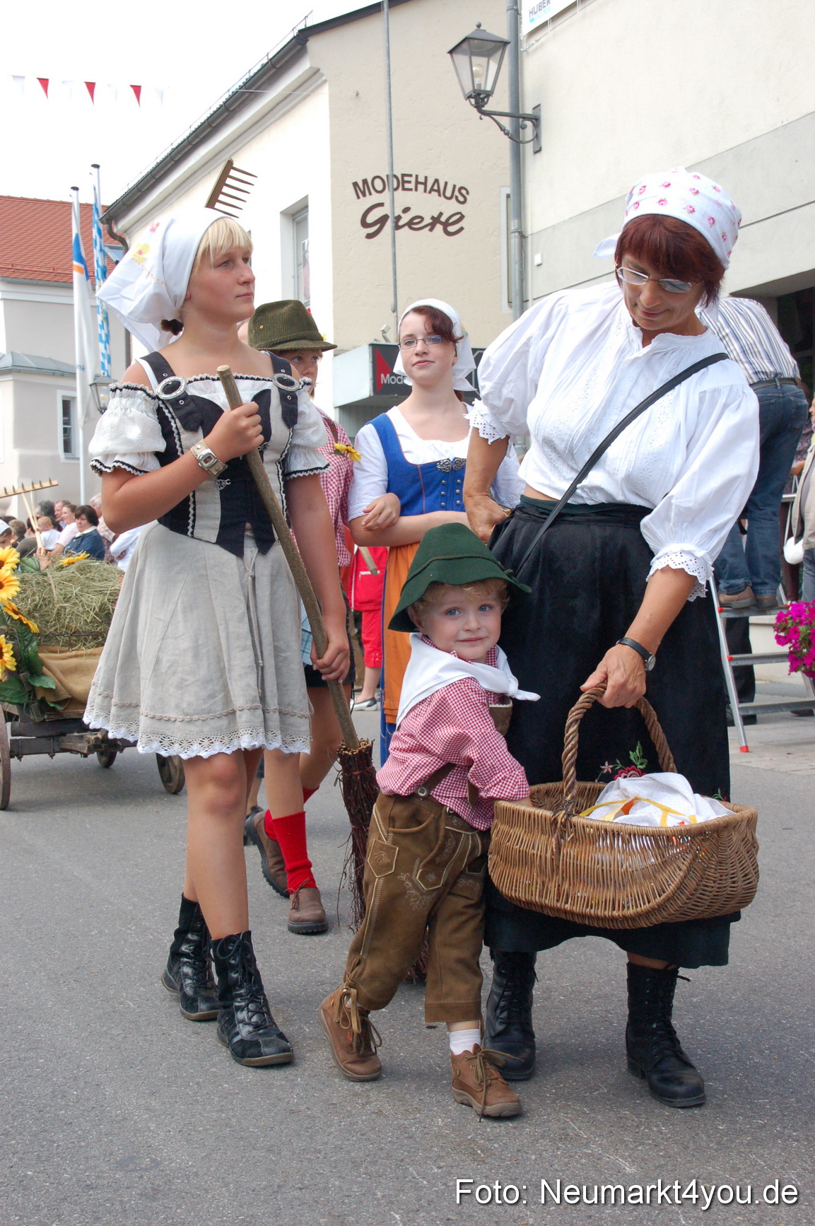 0297 Volksfestzug Beilngries 020907