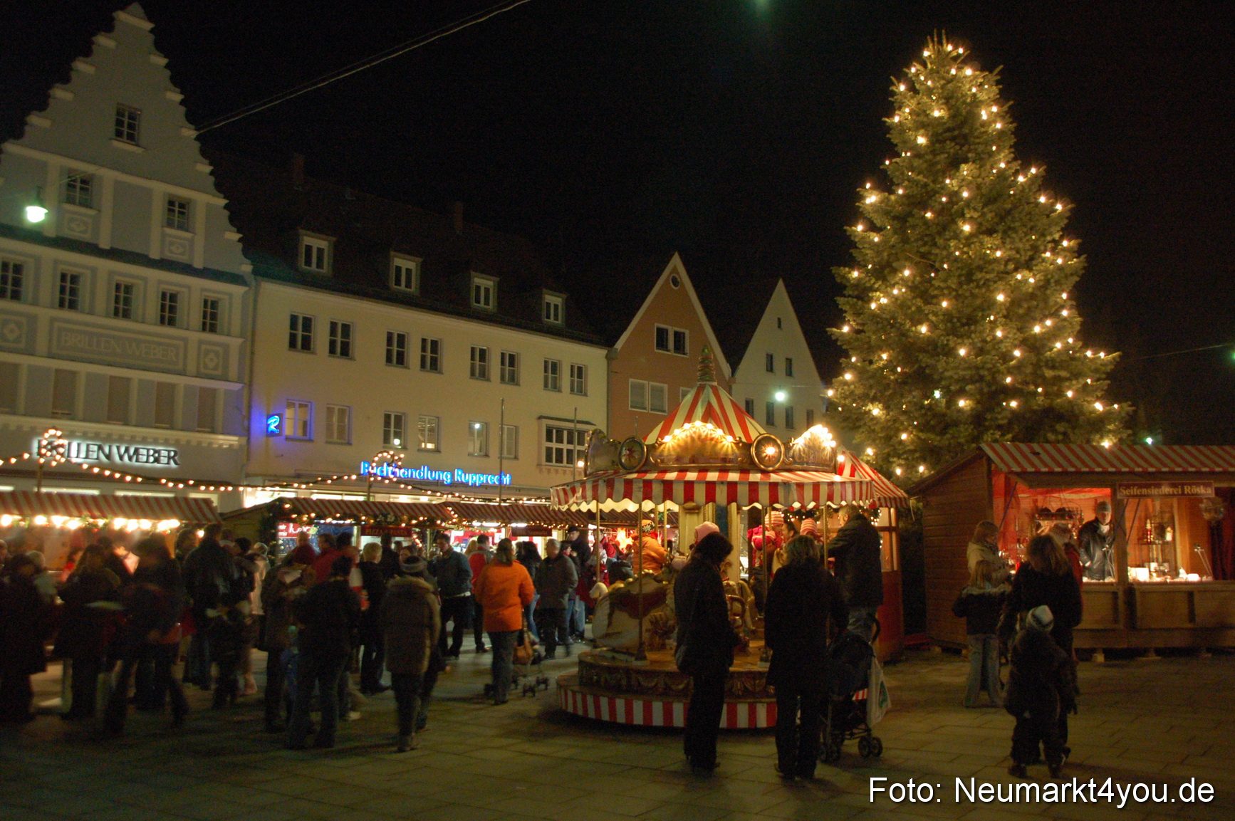0019 Weihnachtsmarkt Neumarkt