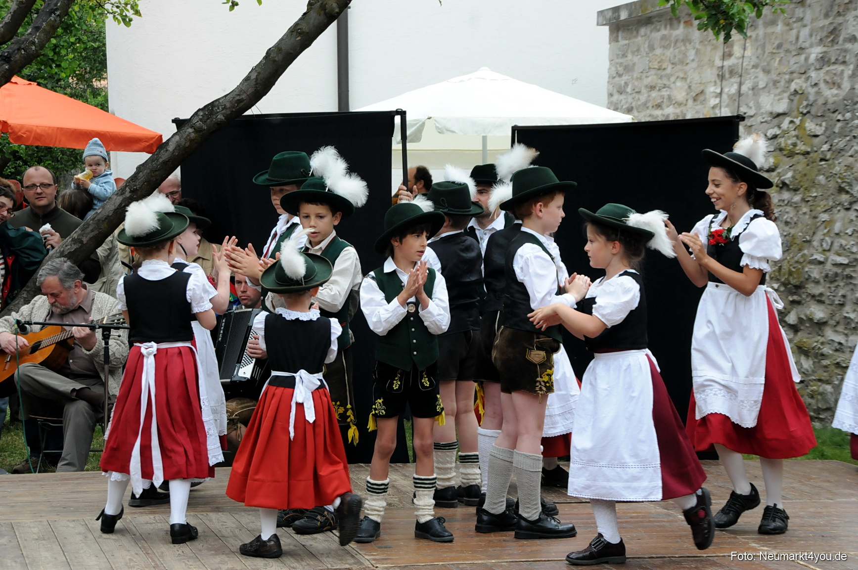 0123 Kolping+Trachtenverein 01