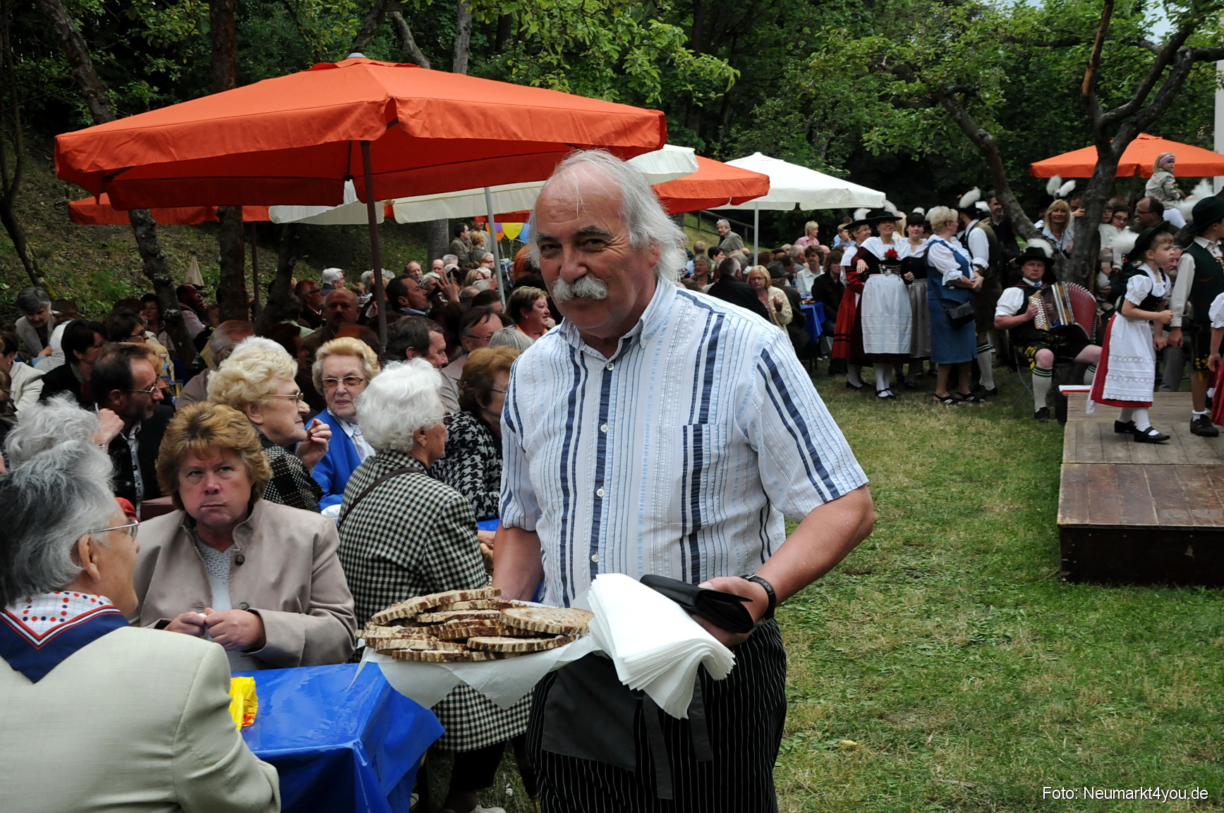0124 Kolping+Trachtenverein 02
