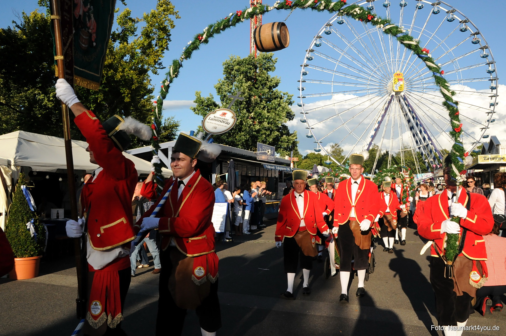 0003 Volksfest Neumarkt 2008