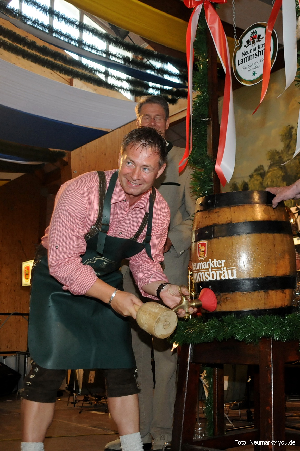 0010 Volksfest Neumarkt 2008