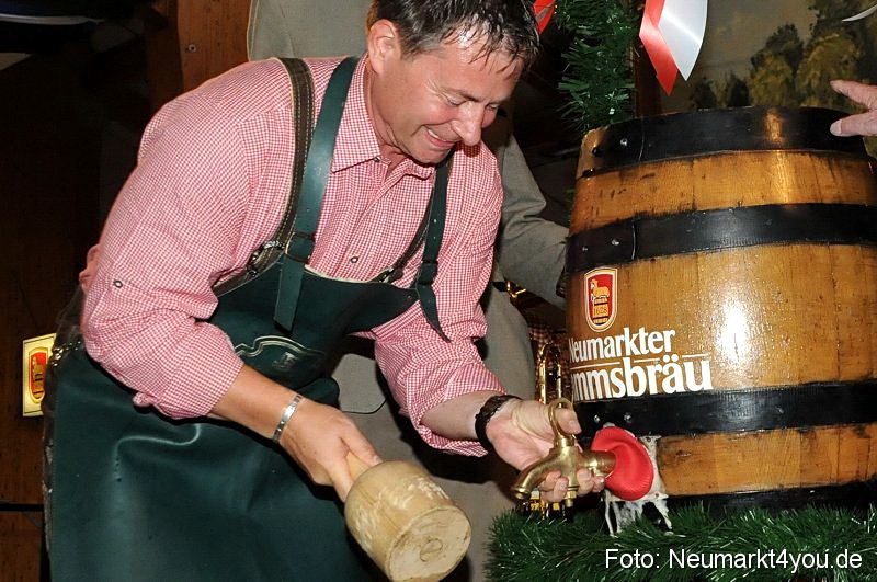 0011 Volksfest Neumarkt 2008a