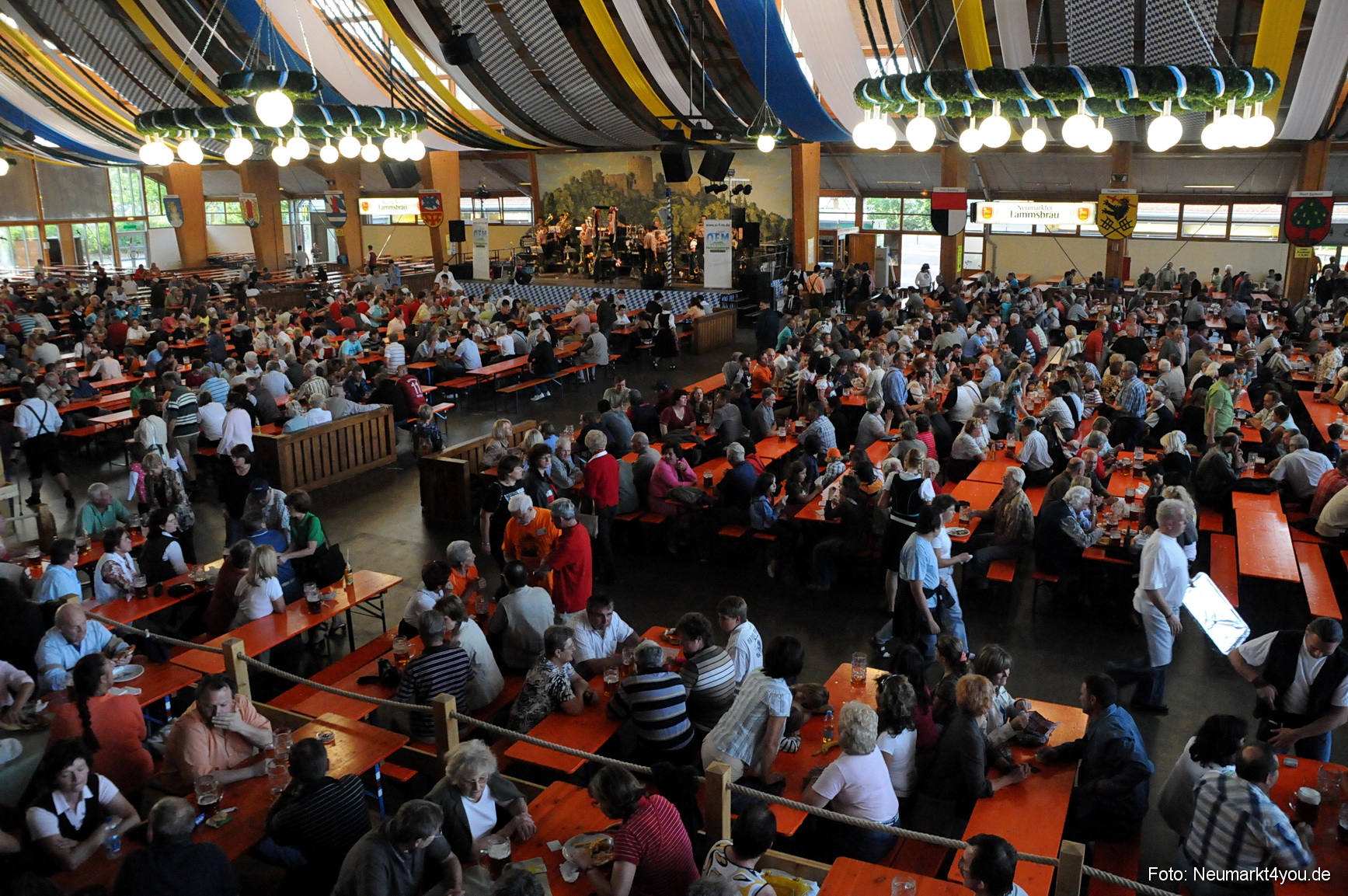 0016 Volksfest Neumarkt 2008