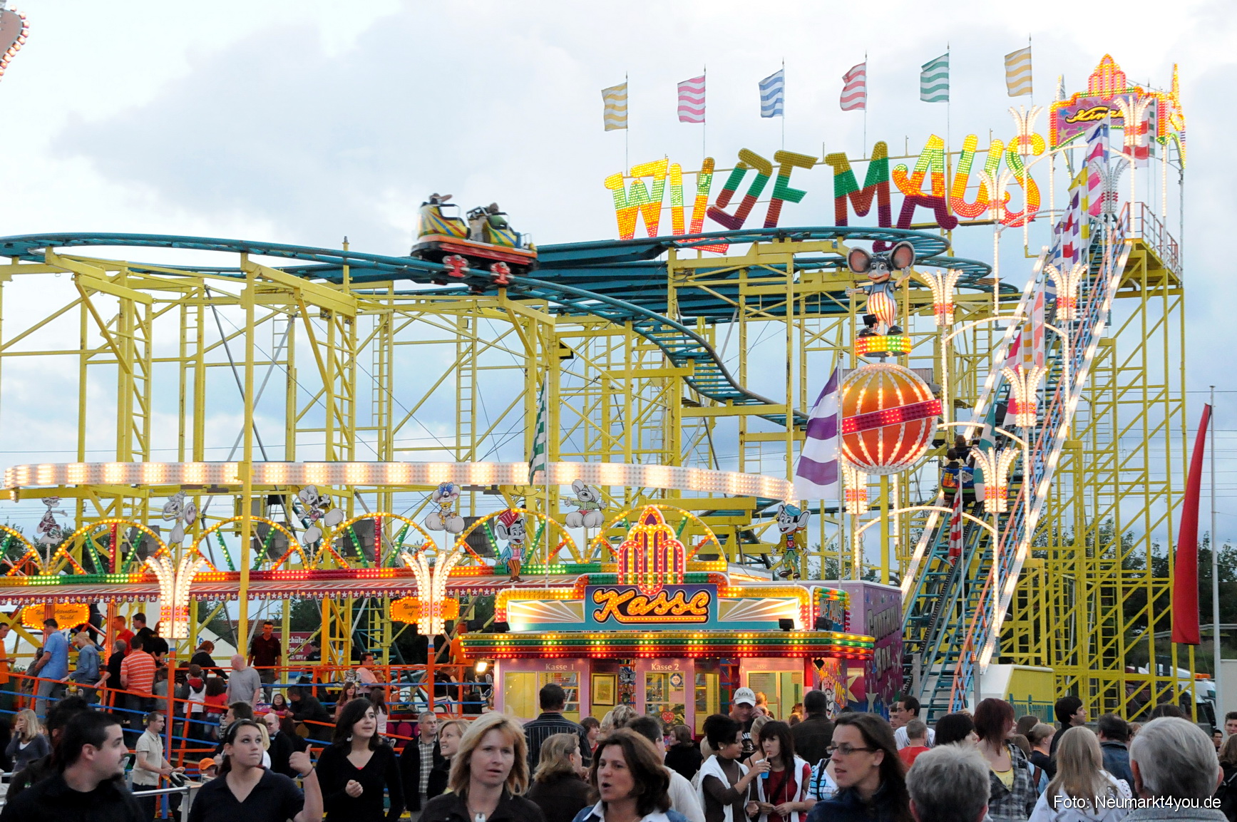 0025 Volksfest Neumarkt 2008