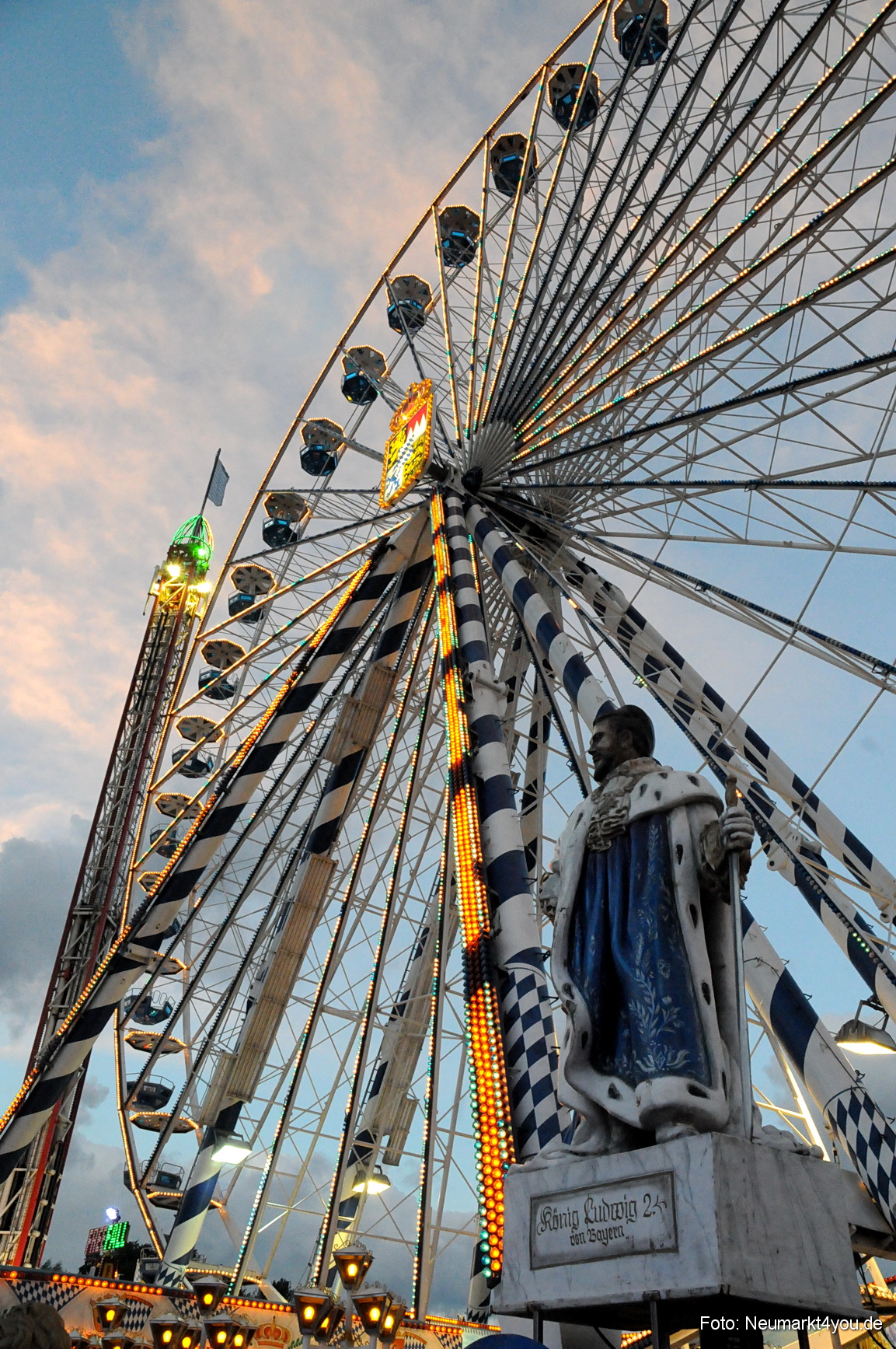 0036 Volksfest Neumarkt 2008