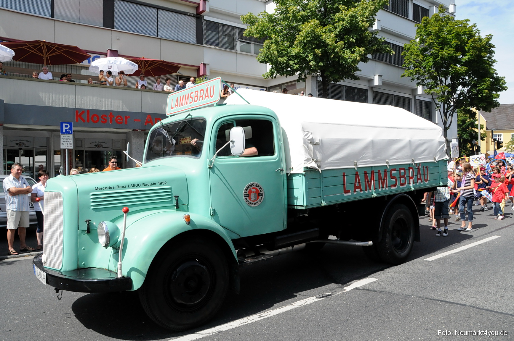 0013 Volksfestzug Neumarkt 100808