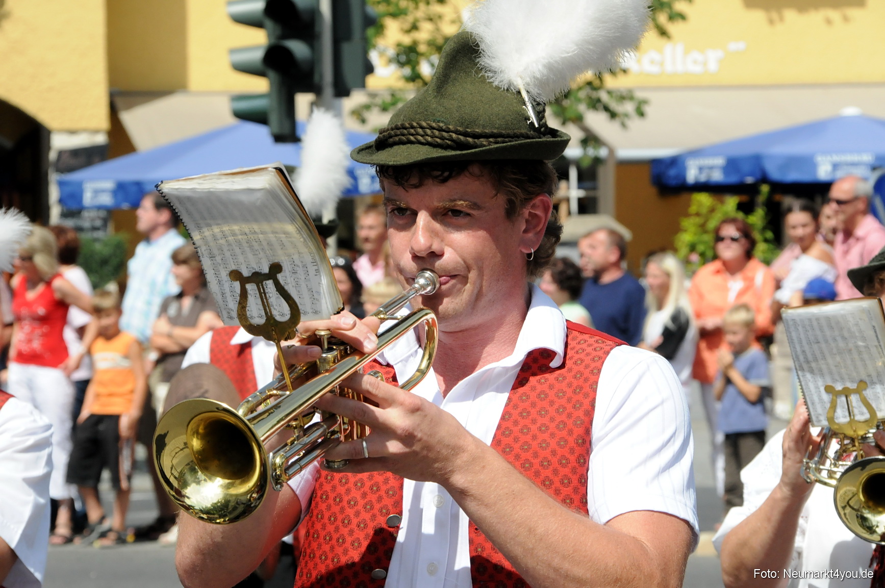 0016 Volksfestzug Neumarkt 100808