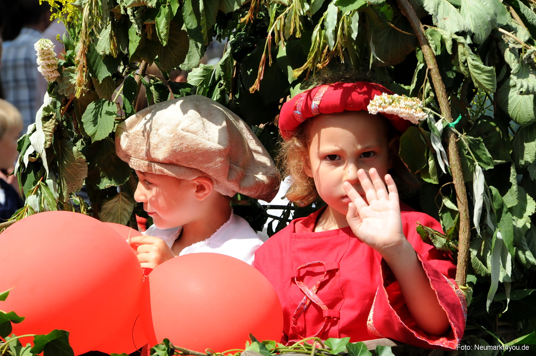 0018 Volksfestzug Neumarkt 100808
