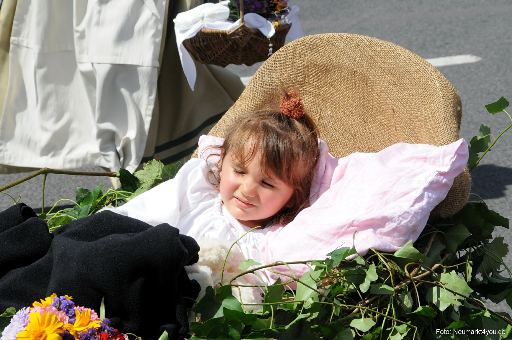 0019 Volksfestzug Neumarkt 100808