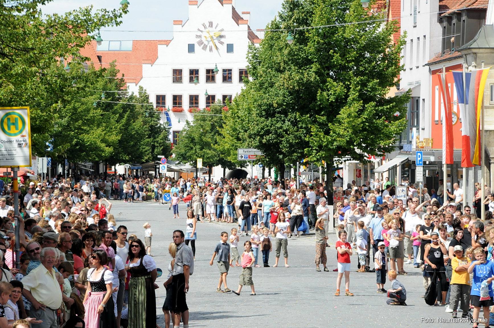 0020 Volksfestzug Neumarkt 100808