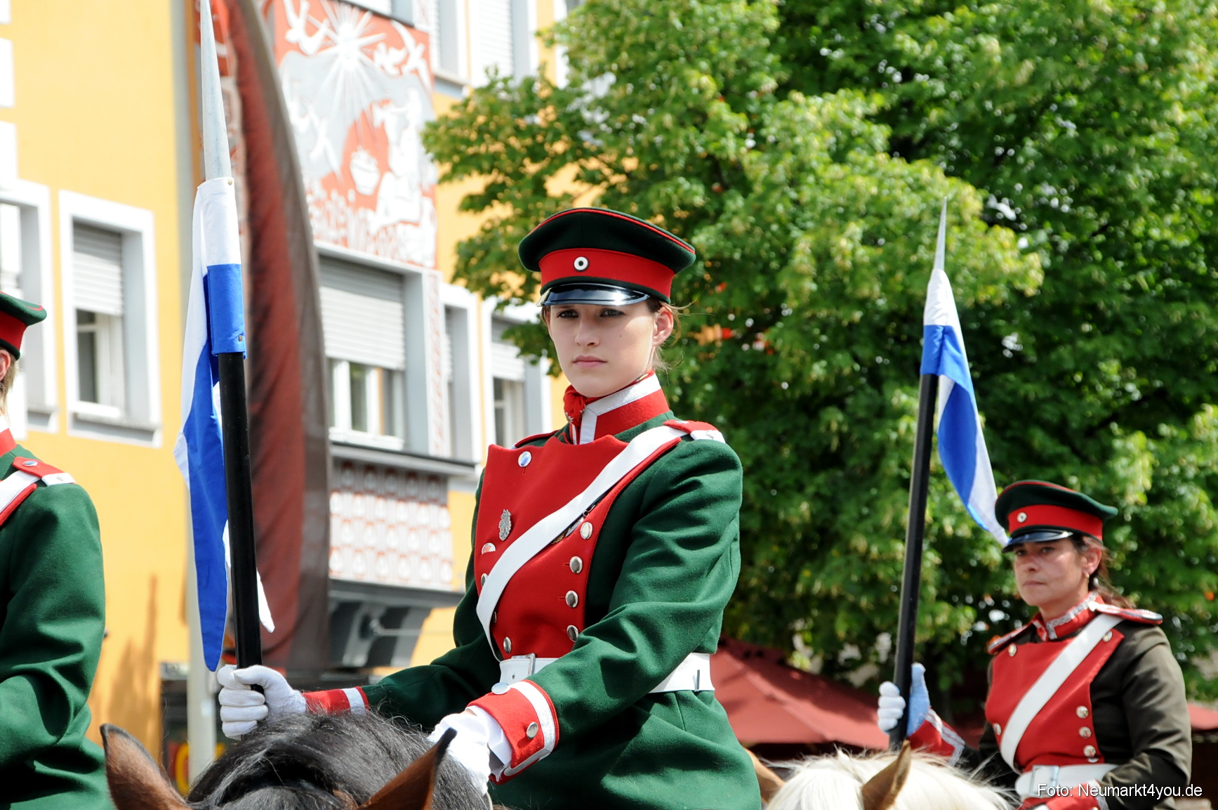 0032 Volksfestzug Neumarkt 100808