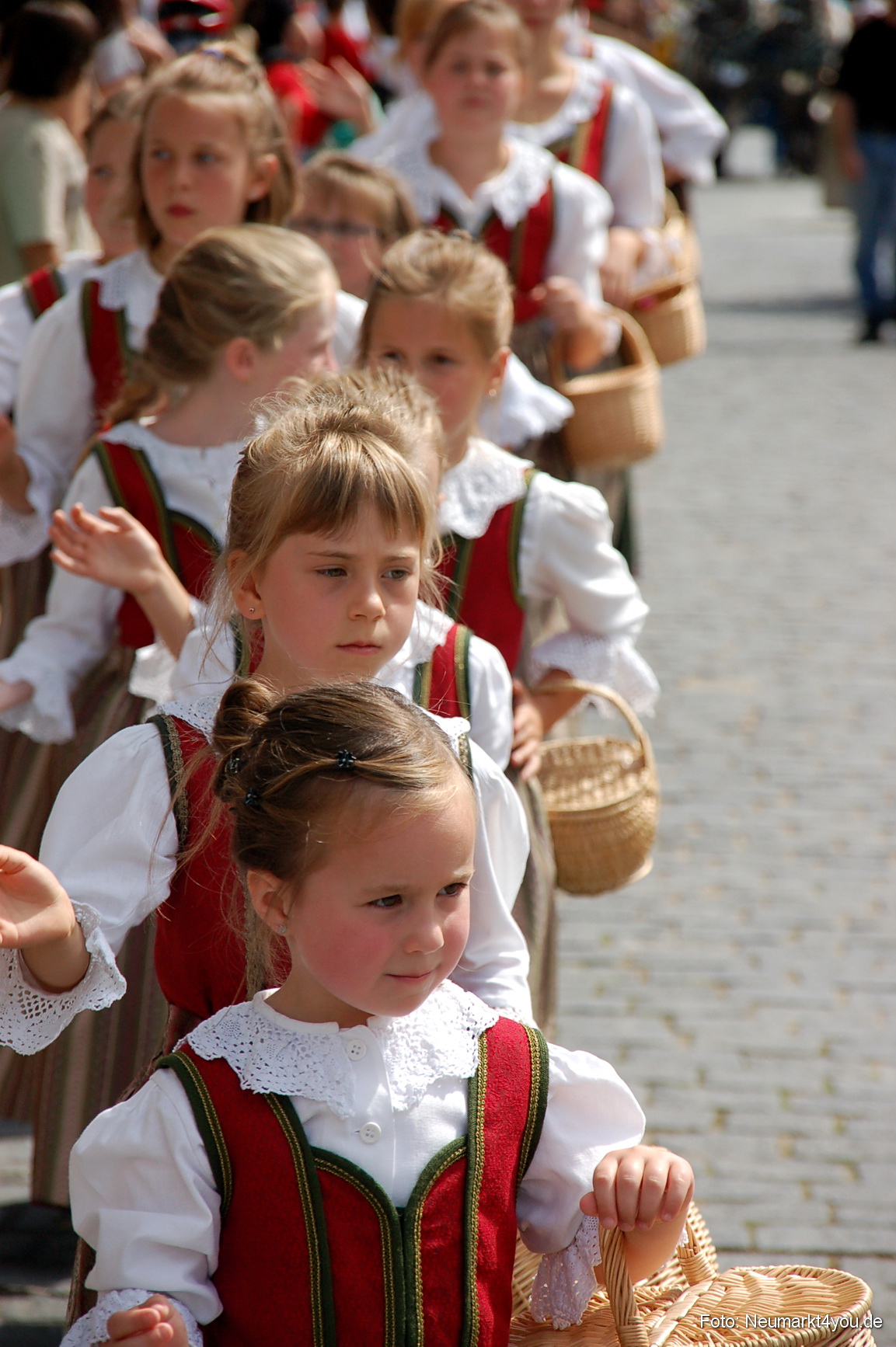 0040 Volksfestzug Neumarkt 100808