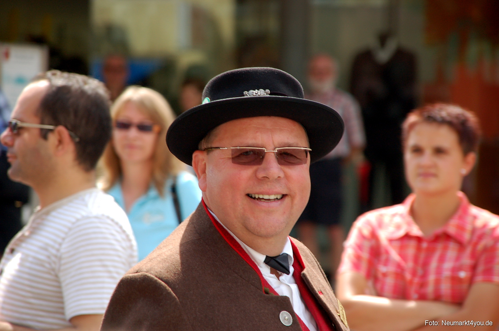 0041 Volksfestzug Neumarkt 100808