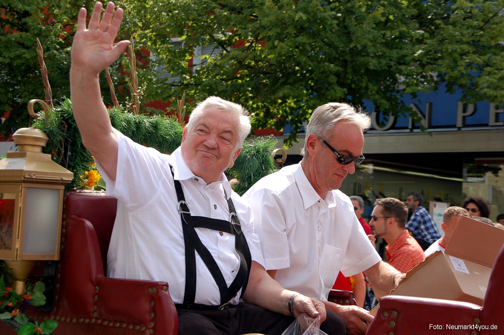 0047 Volksfestzug Neumarkt 100808