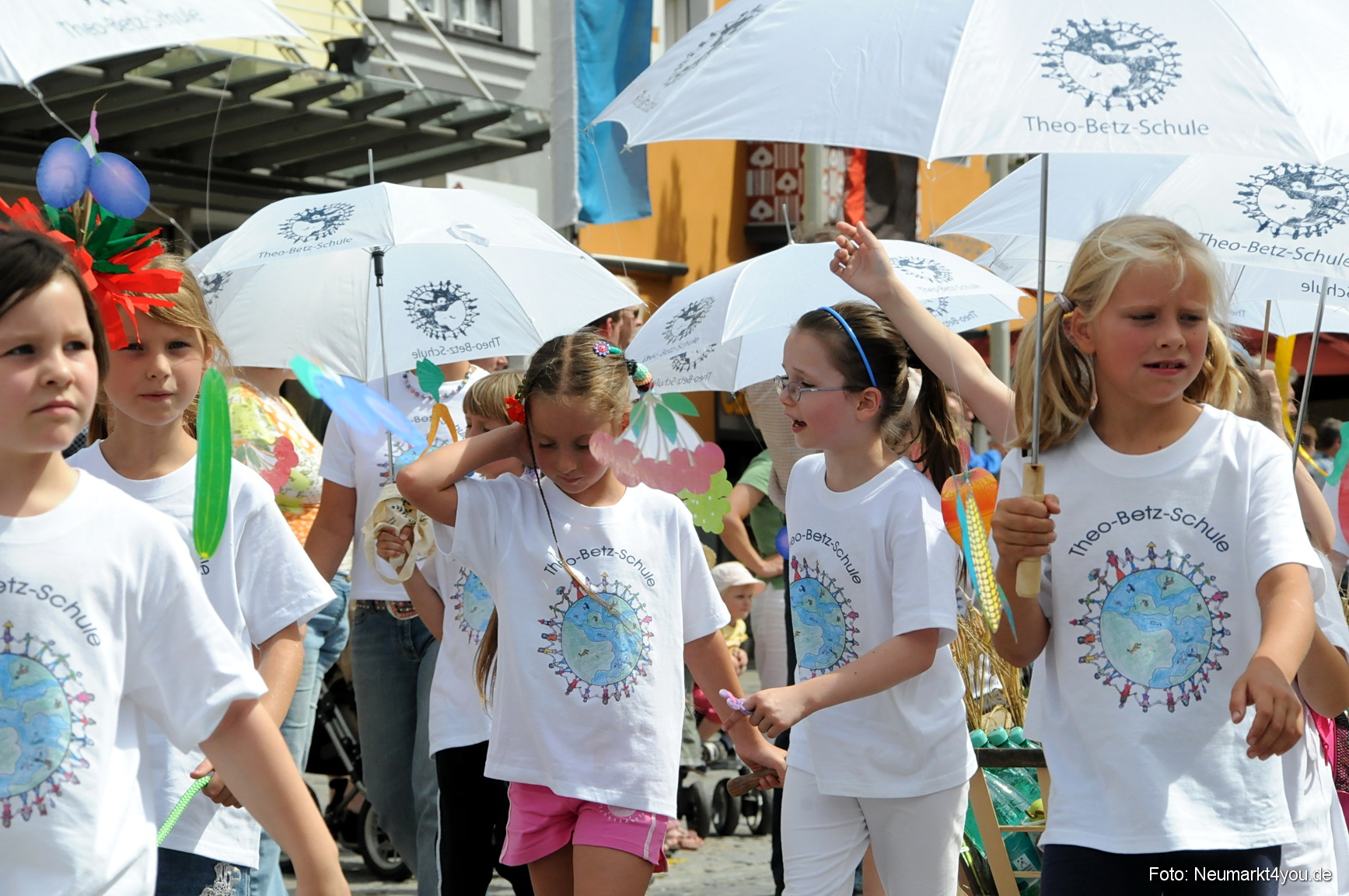 0052 Volksfestzug Neumarkt 100808
