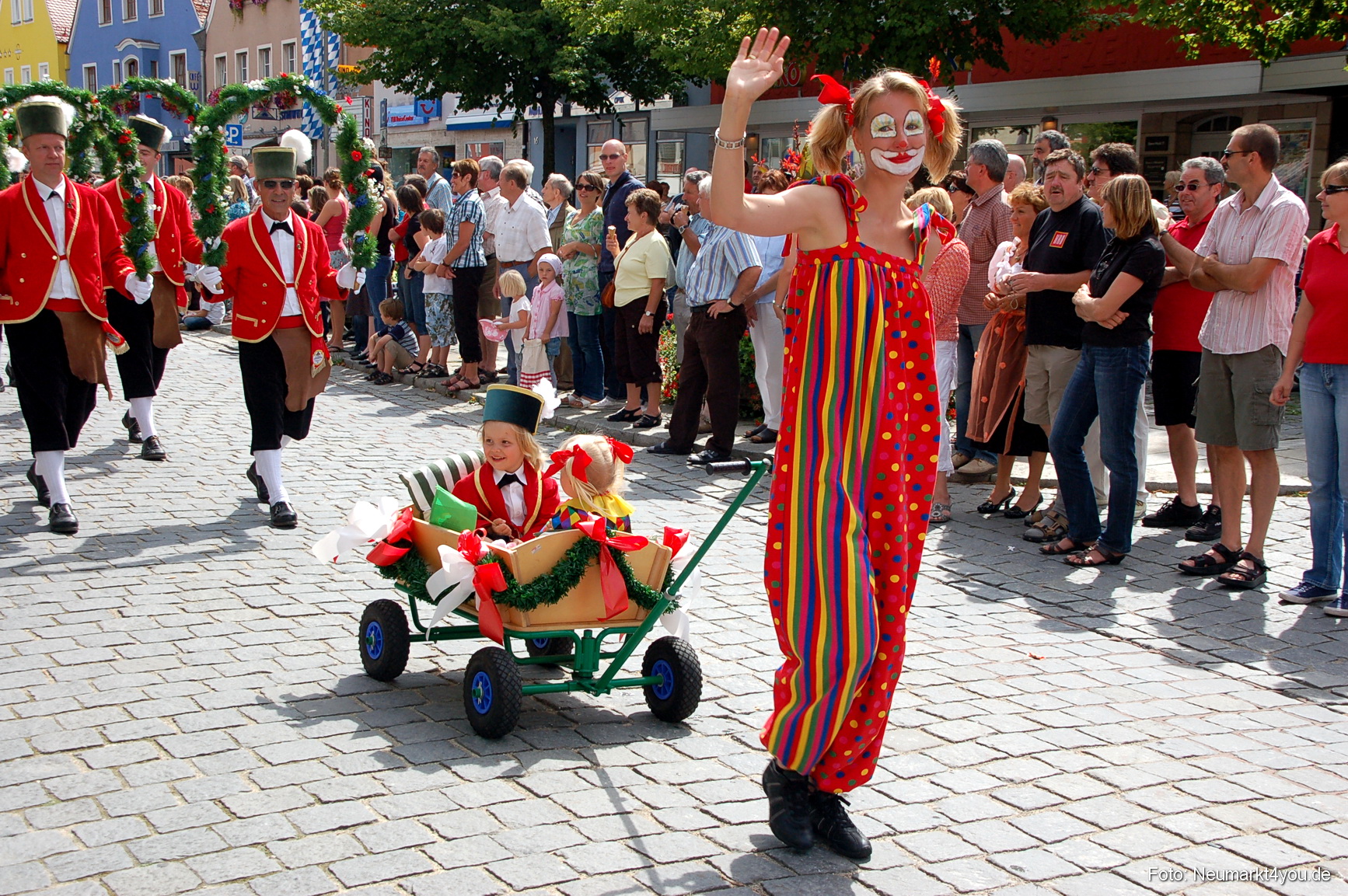 0062 Volksfestzug Neumarkt 100808