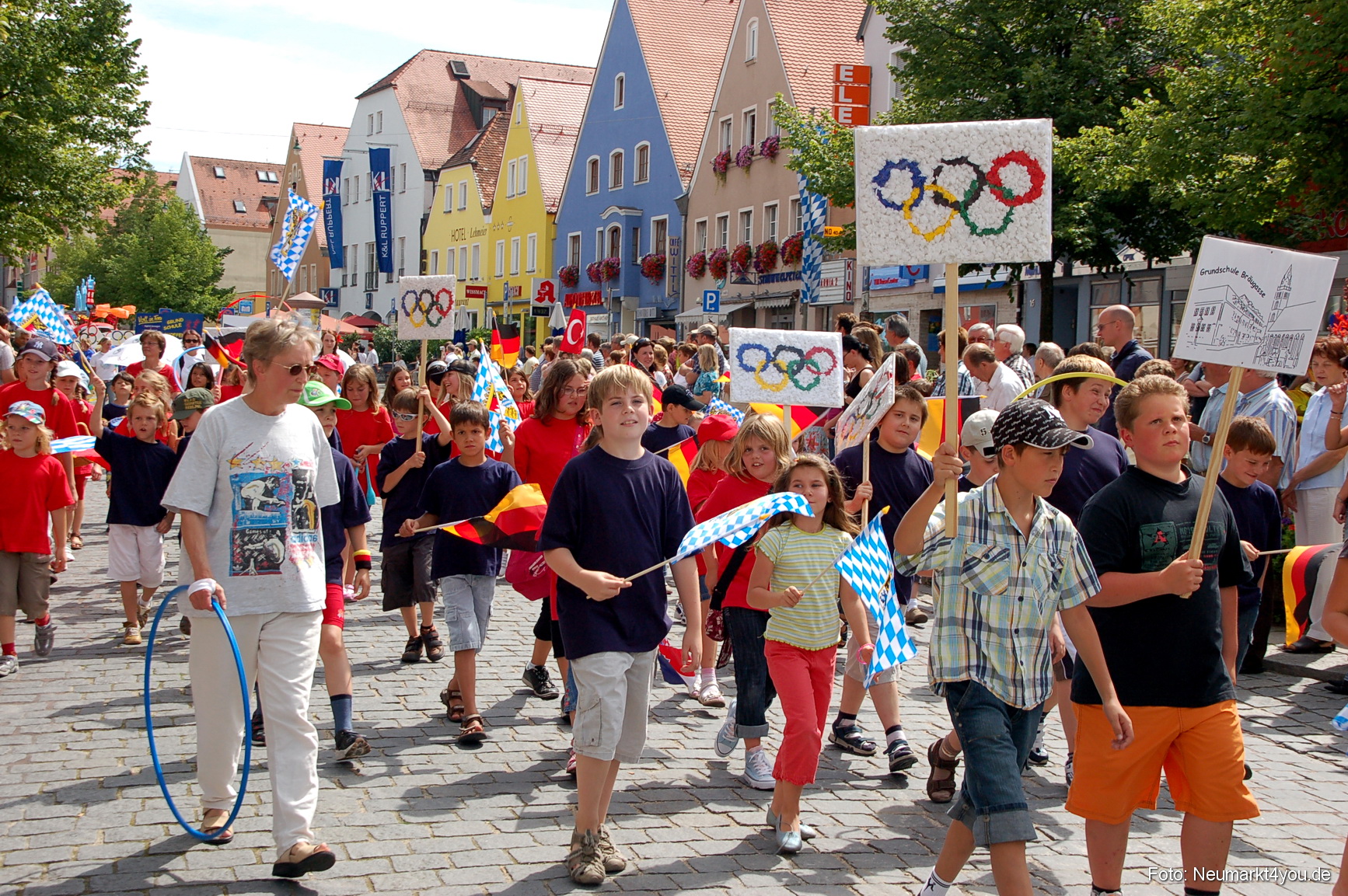 0068 Volksfestzug Neumarkt 100808