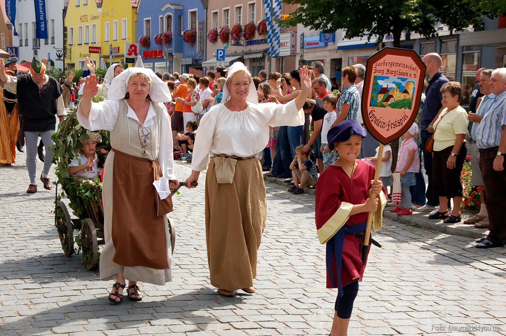 0083 Volksfestzug Neumarkt 100808
