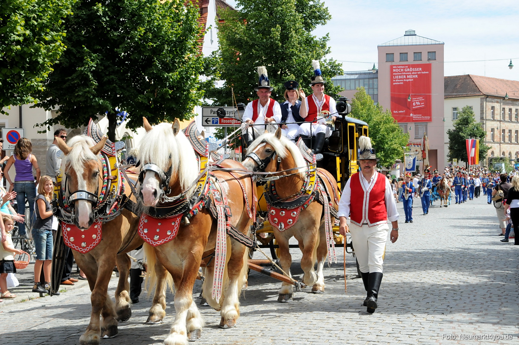 0089 Volksfestzug Neumarkt 100808