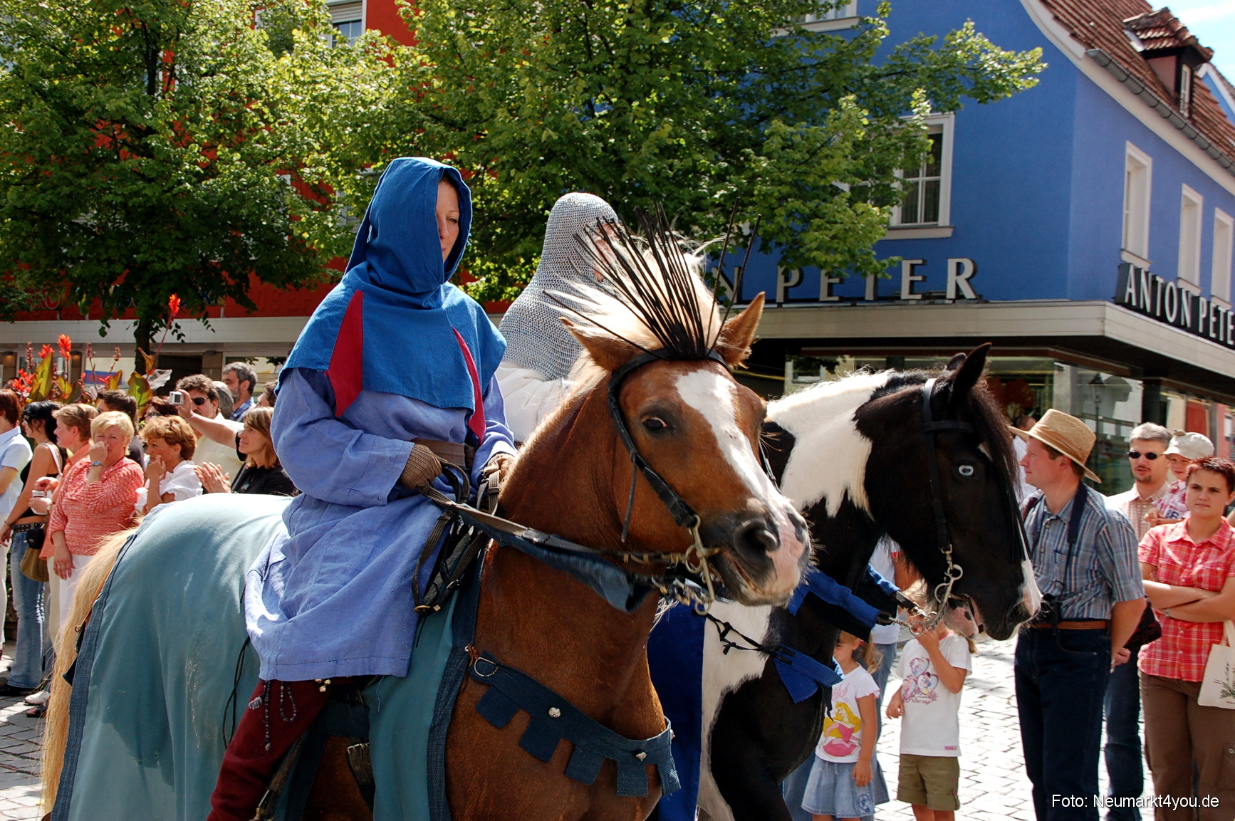 0099 Volksfestzug Neumarkt 100808