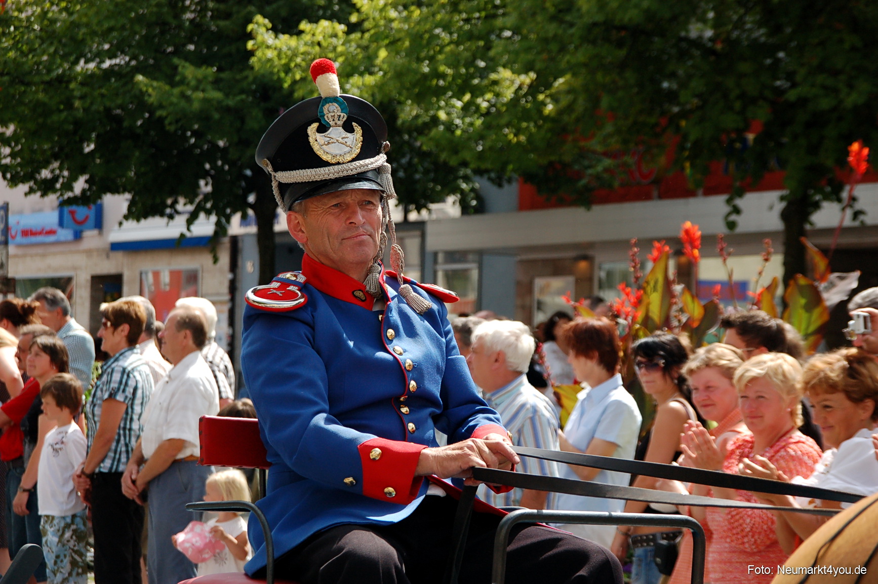 0107 Volksfestzug Neumarkt 100808