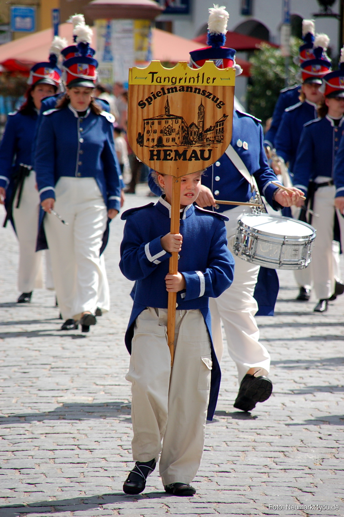 0112 Volksfestzug Neumarkt 100808
