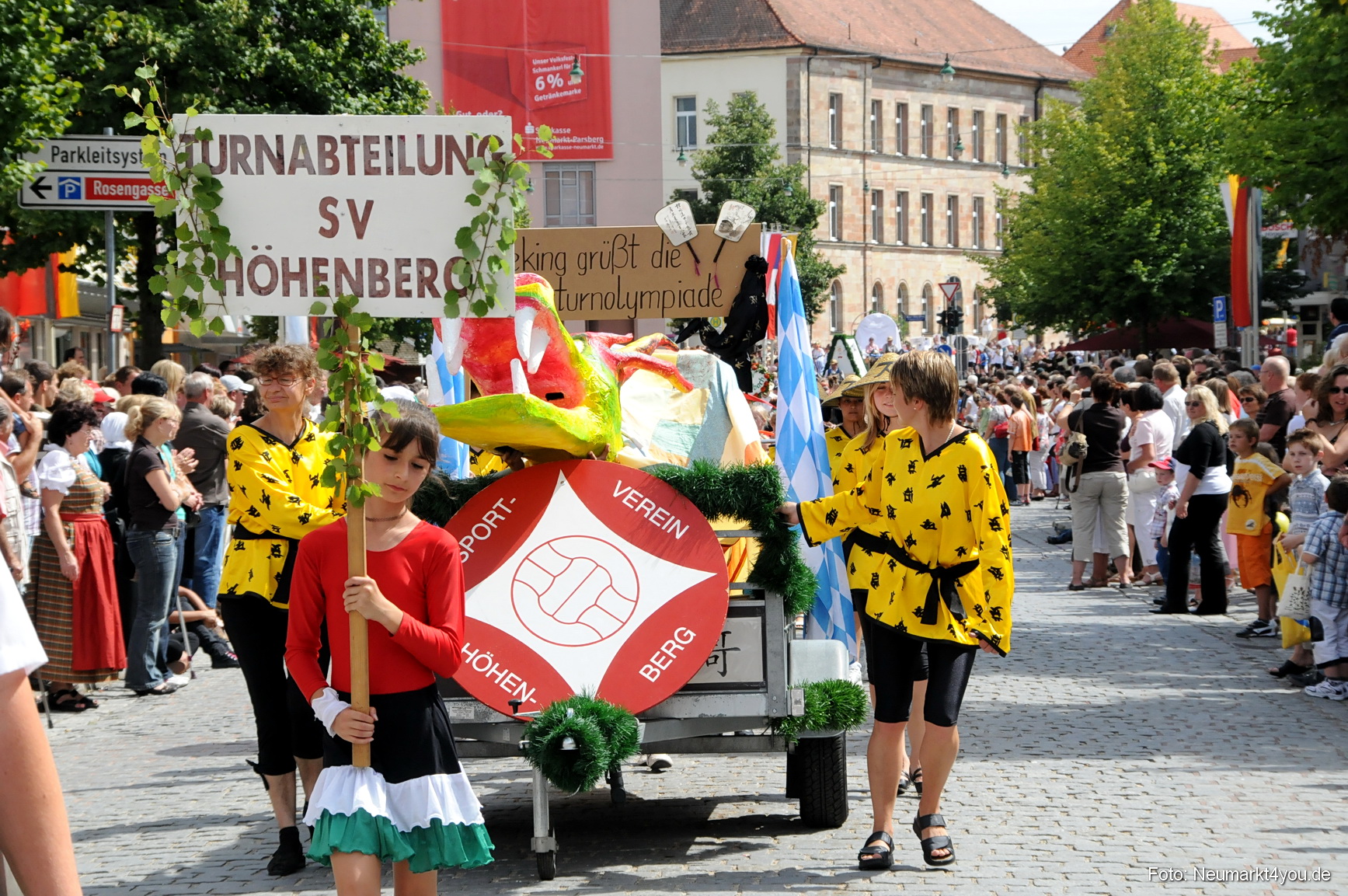 0118 Volksfestzug Neumarkt 100808
